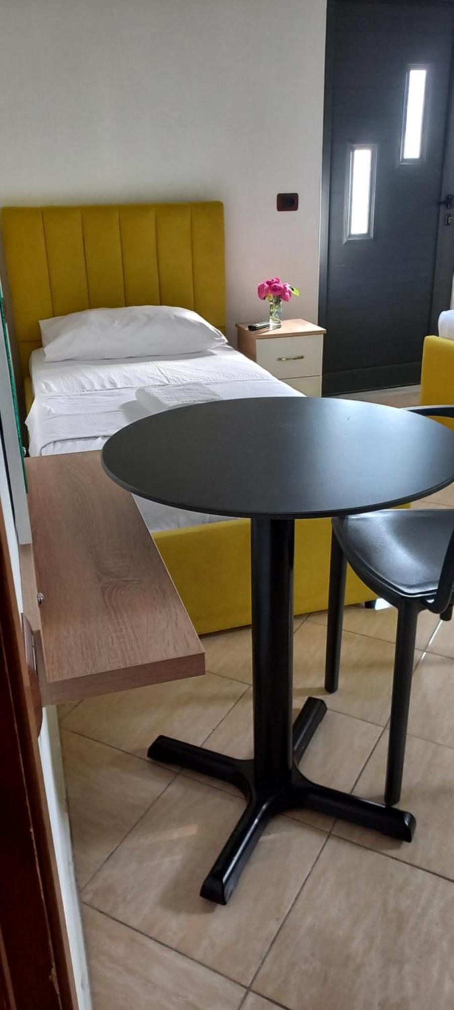 Hotel Eno เปอร์เมต ภายนอก รูปภาพ